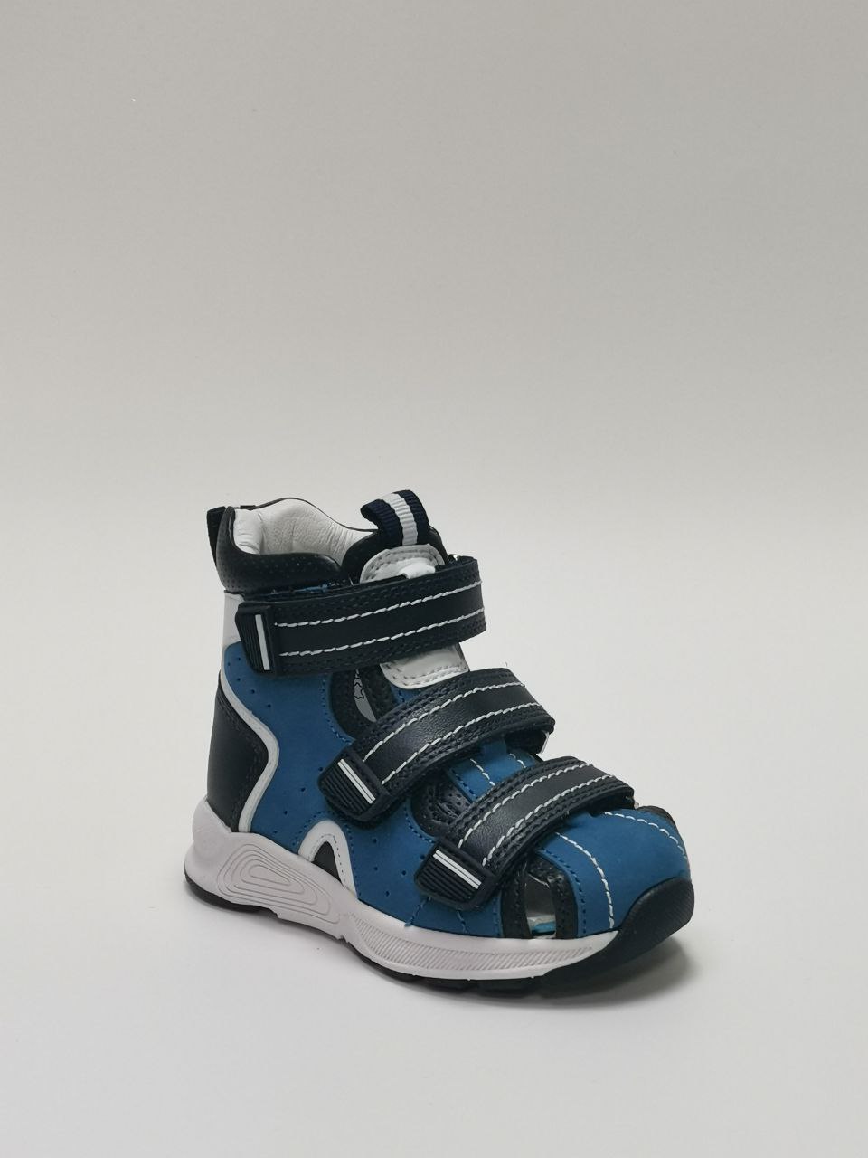 Сандалии ортопедические закрытый нос на мальчика 15-344-1 фото 3