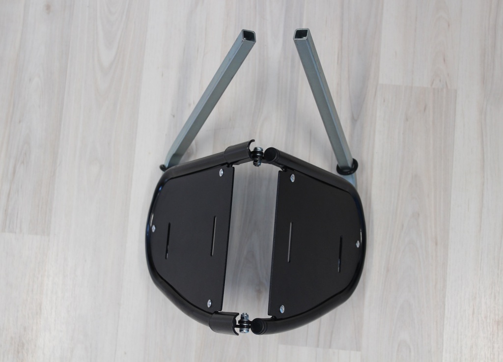 Сложенная подножка коляски Corzino Сложенная подножка коляски Corzino